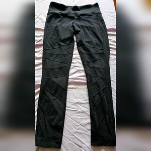 Lululemon Wunder under leggings